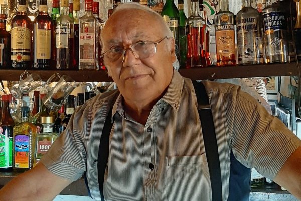 <p>Juan Carlos Cheyre, dueño de Les Assassins: “Llega un momento en que uno no puede seguir”</p>