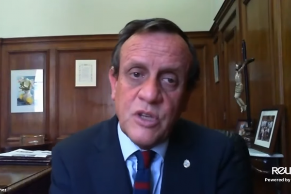 Tres universidades buscan desarrollar y manufacturar vacunas en Chile
