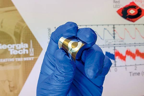 Crean dispositivo con electrónica orgánica que podría ser una alternativa a los paneles solares