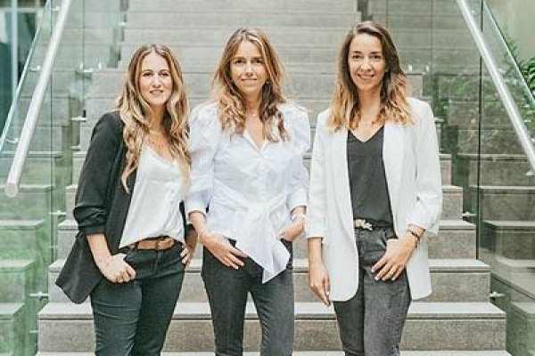 Ex ejecutivas de Mall Plaza crean firma para “repensar” el rol de las marcas