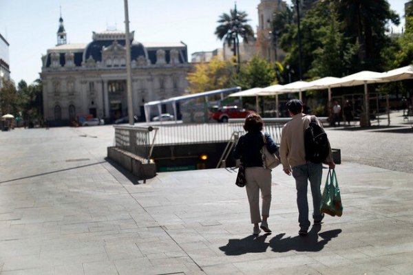 Ventas minoristas del primer fin de semana con cuarentenas en la RM bajaron un 12,5%