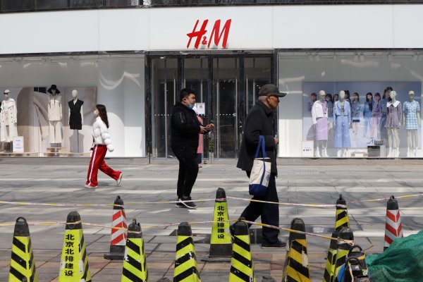 Plataformas chinas vetan la venta de H&M y Nike por no usar algodón de Xinjiang