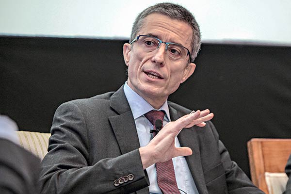 La junta que podría ser la despedida de Naturgy en CGE frente a compra de la china State Grid