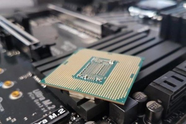 <p>Industria automotriz estadounidense advierte impacto por escasez de chips y pide ayuda a Biden para impulsar producción local</p>