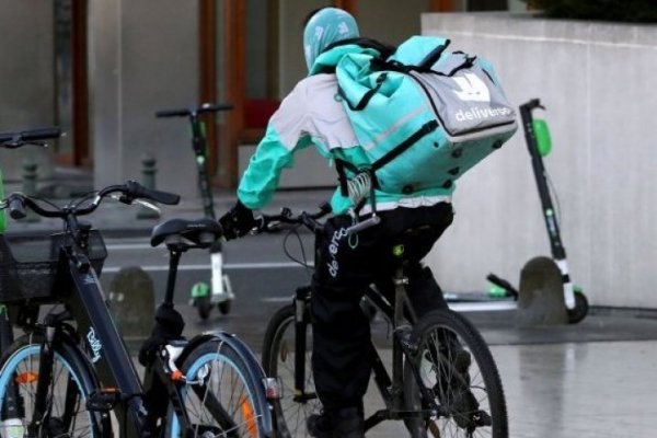 Goldman Sachs compró acciones de Deliveroo para apoyar el mal debut en bolsa