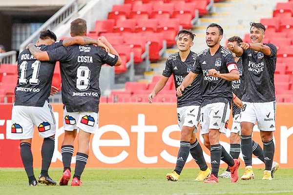 LarrainVial rematará acciones de Colo-Colo un día antes y a menor precio que Mosa