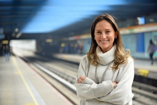 <p>Paulina del Campo, gerenta de Clientes y Sostenibilidad de Metro de Santiago conversa con Marily Lüders</p>
