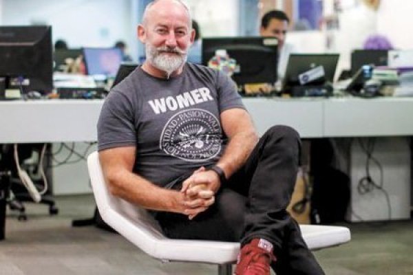 WOM defiende su campaña "Clavostar" en Colombia ante investigación por publicidad engañosa
