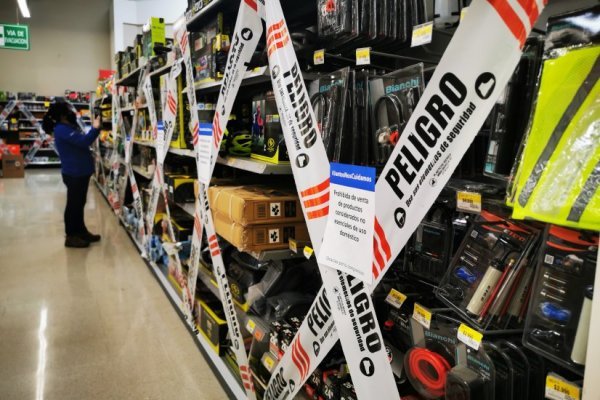 Supermercados se lanzan contra el gobierno: aseguran que a un día de que se terminen las restricciones no hay claridad de cómo se operará después