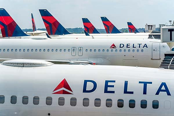 Delta Air Lines mantiene esperanza en recuperación de la industria, pese a registrar pérdidas mayores a lo esperado en primer trimestre