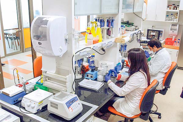 Crece el desarrollo de “spin off”, emprendimientos al alero de las universidades, pero falta inversión de riesgo