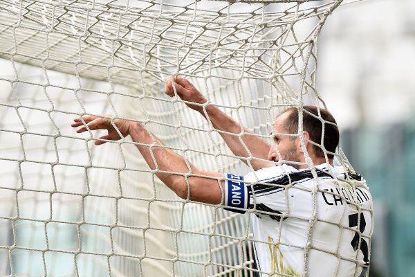 Acciones de la Juventus retroceden con fuerza tras marcha de clubes ingleses