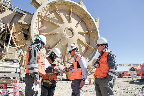 Claro y Nokia instalarán red privada de telecomunicaciones en mina Gold Fields para automatizar operación