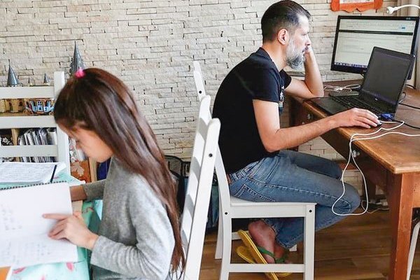 Las medidas implementadas por las empresas para sus trabajadores con niños durante la pandemia