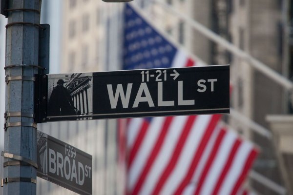 Wall Street marca nuevos récords tras anuncios de la Fed de EEUU