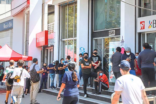 Bancos contienen la morosidad y sus utilidades crecen 42% en el primer trimestre