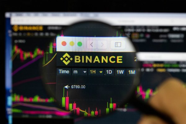 Tokens de acciones: la nueva iniciativa de Binance que la tiene bajo la mira de los reguladores europeos
