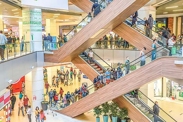 Comercio de las comunas que salieron de cuarentena retoma sus actividades