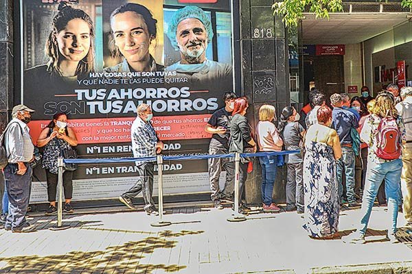 Tercer retiro del 10%: AFP acumulan más de 4,1 millones de solicitudes al segundo día del proceso