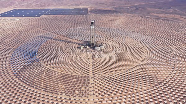 Chile será anfitrión de cumbre internacional de energías limpias con expositores como John Kerry y Michael Bloomberg