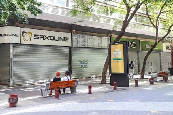 Con el incremento de las cuarentenas, la salud mental de los chilenos volvió a deteriorarse en abril