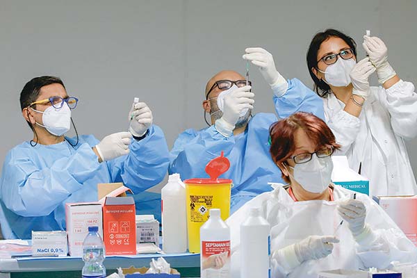 Vacunas de Pfizer: un negocio a largo plazo con ventas por US$ 26 mil millones este año