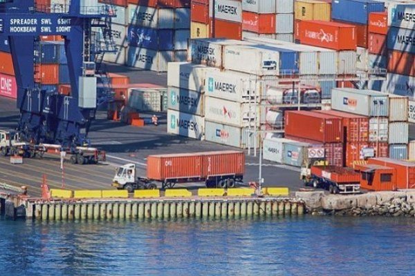 <p>Exportaciones en abril logran su mejor registro en una década y envíos de cobre saltan casi 70%</p>