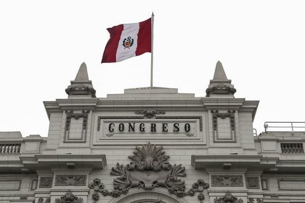 Congreso peruano ahora va por todo: nuevo proyecto busca retiro de 100% de los fondos de las AFP