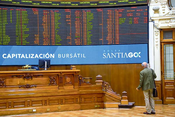 Exenciones tributarias: propuesta de la oposición permitiría recaudar al menos US$ 1.400 millones