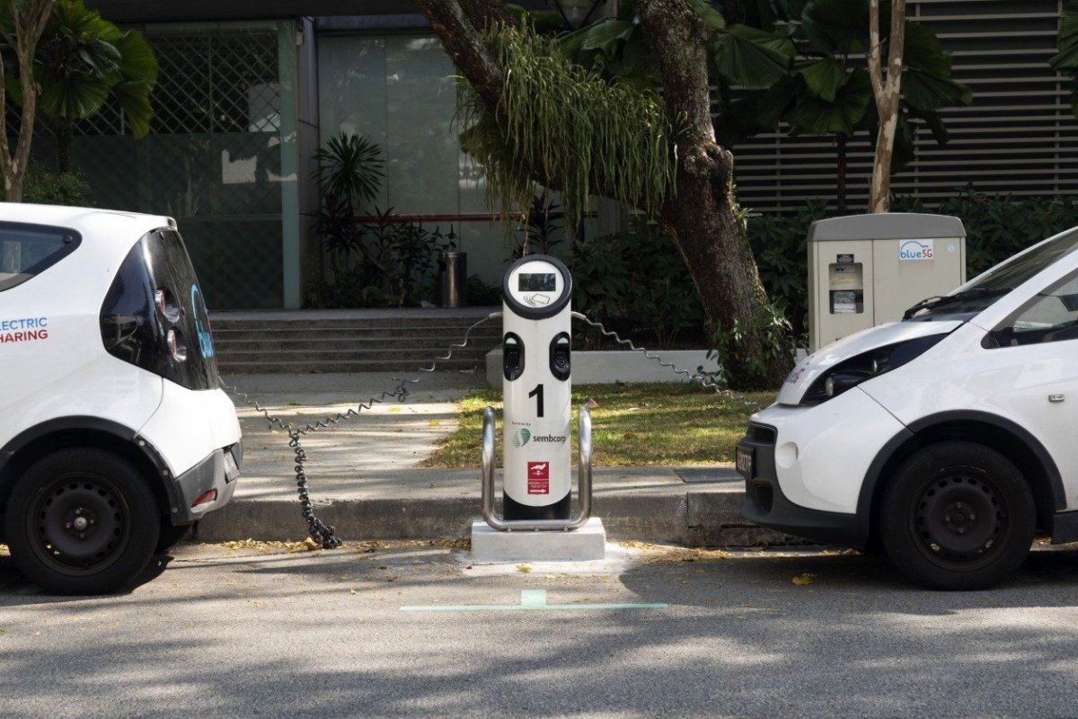 <p> A la fecha, 68 empresas e instituciones firmaron el Acuerdo de Movilidad impulsado por el Ministerio de Energía en abril pasado. Foto: Bloomberg</p>