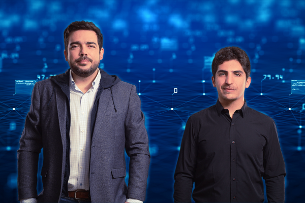 Startup chilena que alerta de marea roja a desaladoras gana competencia del MIT