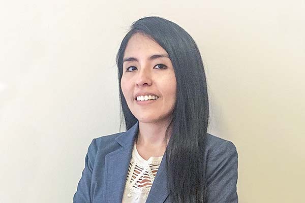 Andrea Casaverde de UBS : Para los activos chilenos “se ve un panorama muy distinto en los dos semestres del año”