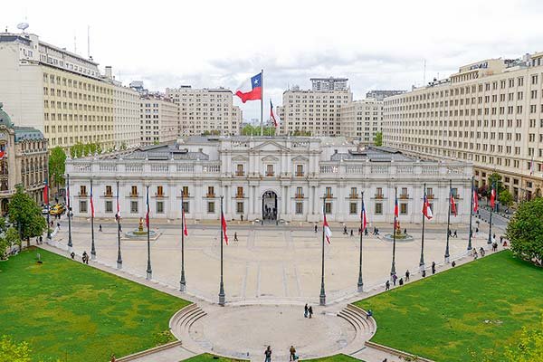 Gremio de las generadoras se adelanta e inicia ronda de conversatorios con candidatos presidenciales