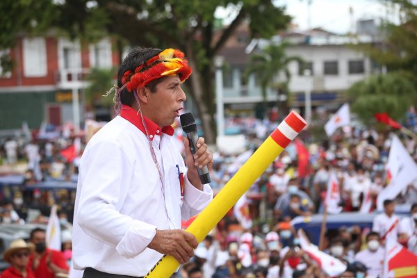 No tan solo exportamos cobre: candidato peruano incluye royalty similar al que se discute en Chile como propuesta de campaña
