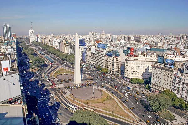 Argentina: Gobierno prepara una reforma tributaria para subir el impuesto a los bienes personales