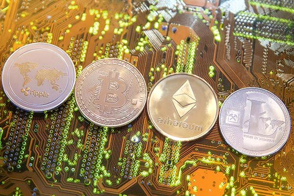 "Mineros" de criptomonedas suspenden sus operaciones por nuevas restricciones de China
