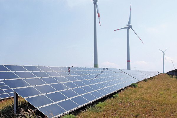 Cuenta regresiva para la cumbre internacional de energías limpias: Plenario de ministros será abierto a la ciudadanía