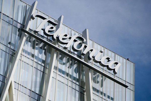 <p>Movistar adquiere negocio de Internet, red y espectro de DirecTV en Colombia</p>