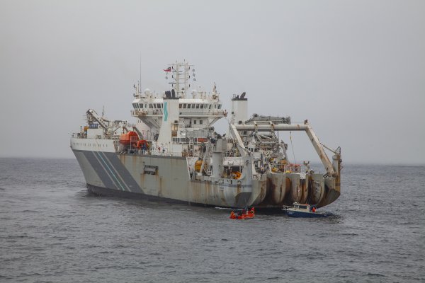 Claro y Telxius despliegan un nuevo cable submarino desde Chile a Centroamérica