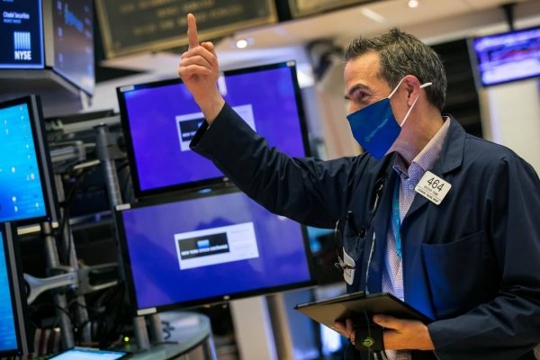 Bolsas globales cierran al alza y buscan dejar atrás los temores inflacionarios