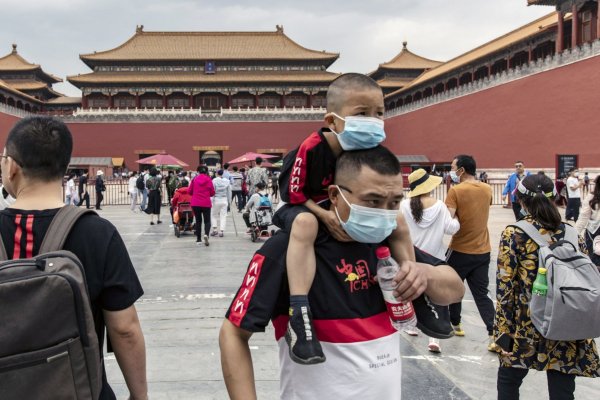 Demografía de China es una apuesta por los robots, no por los baby boomers