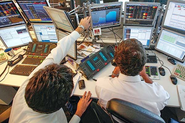 Post elecciones: el movimiento de los inversionistas de fondos mutuos con el que redujeron el riesgo