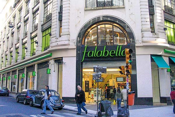 <p>Falabella concretó la salida del negocio retail hace una semana y liquidó de forma online su stock.</p>