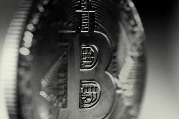 <p>Pregunta al experto | ¿Qué factores impulsaron el uso del bitcoin en Chile?</p>