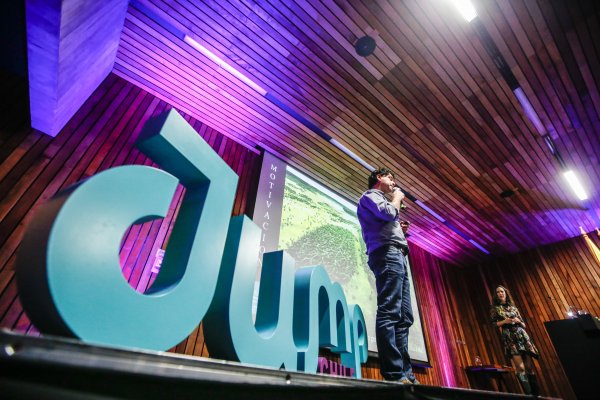 Jump Chile abre convocatorias para emprendedores universitarios con foco social