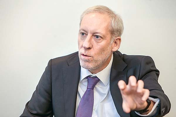Presidente del TDLC reconoce demora en tramitación de causas y adelanta ajustes al sistema