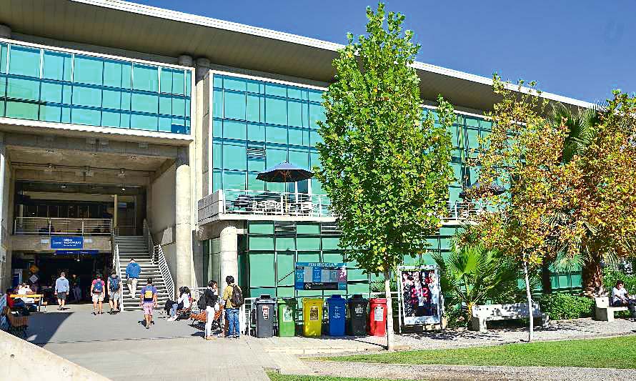 <p>El “cruce” entre los asesores de Jadue y Narváez que remeció a Economía de la U. de Chile</p>