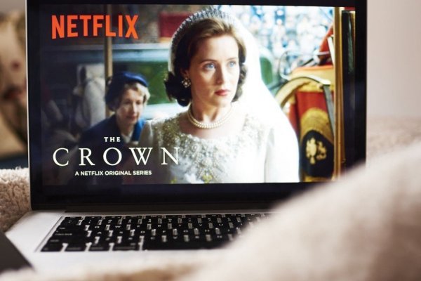 <p>Reino Unido planea regular a los gigantes del streaming</p>