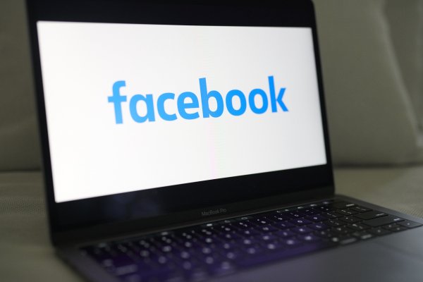 Facebook alcanza valor de US$ 1 billón en bolsa y se convierte en la firma que más rápido ha logrado ese hito