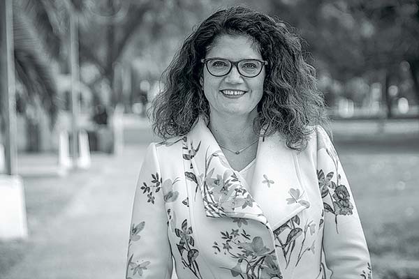 Loreto Valenzuela, académica: “Hay que hacer cambios más sustanciales para avanzar en paridad”